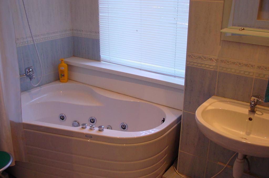 Apartement Kruglouniversitetska 2/1 Киев Экстерьер фото